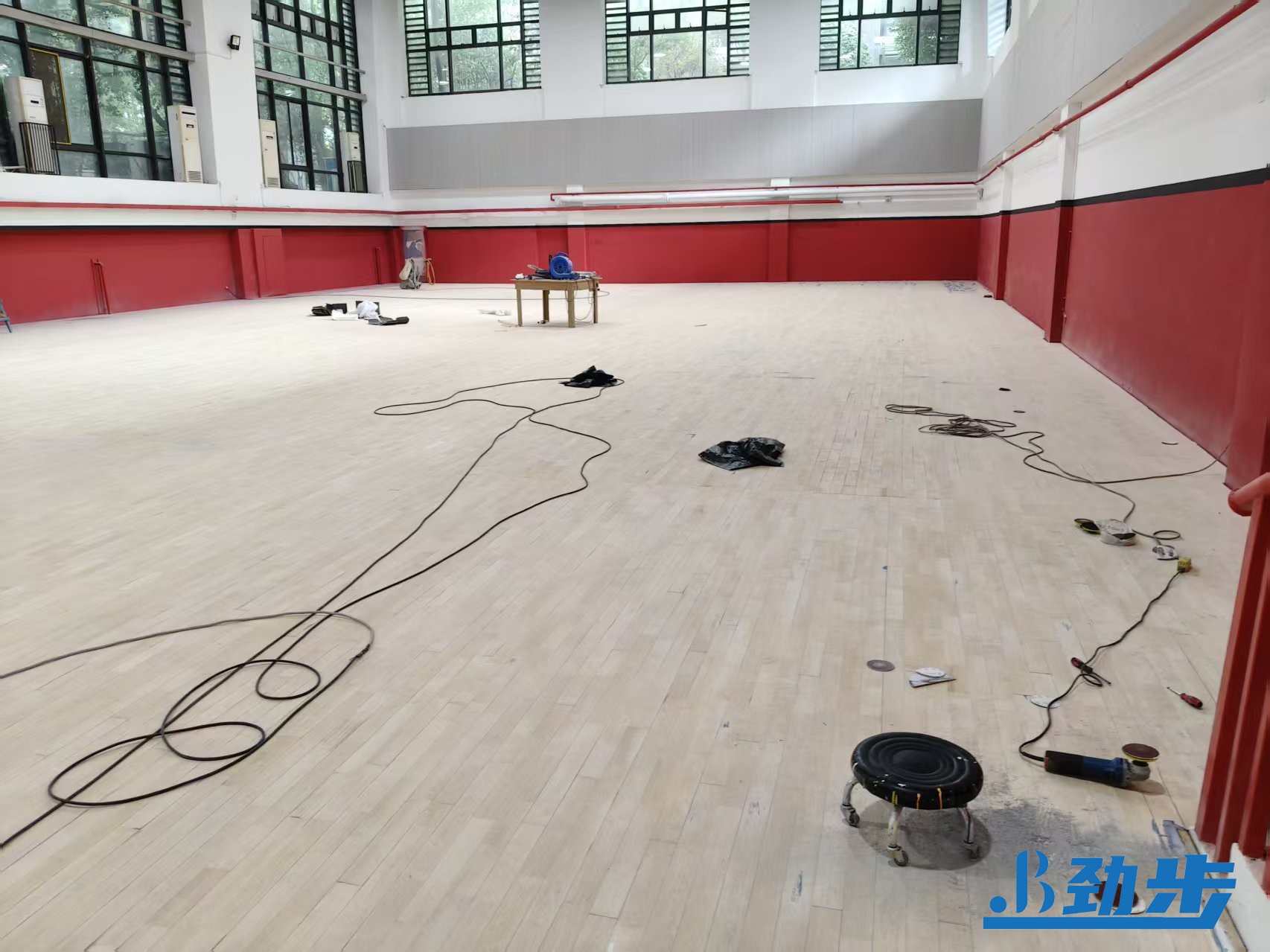 运动木地板翻新