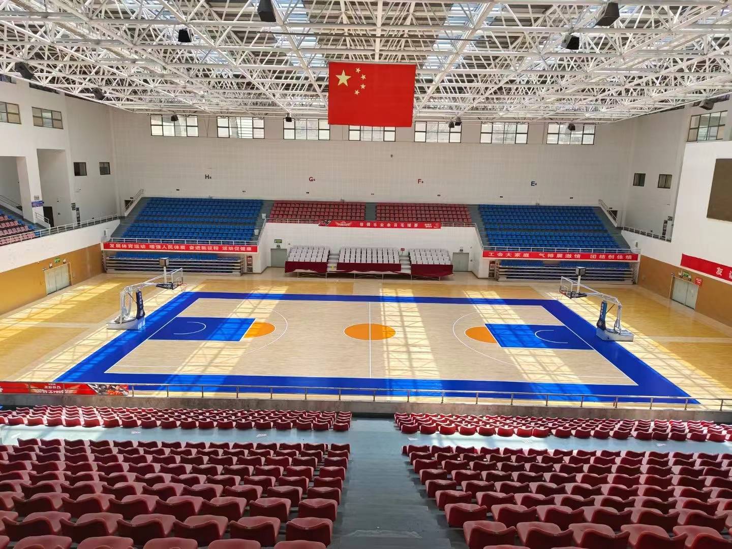 高校体育馆运动木地板翻新