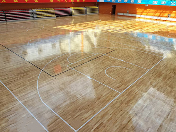 篮球馆木地板常见问题有哪些？该如何翻新修复？