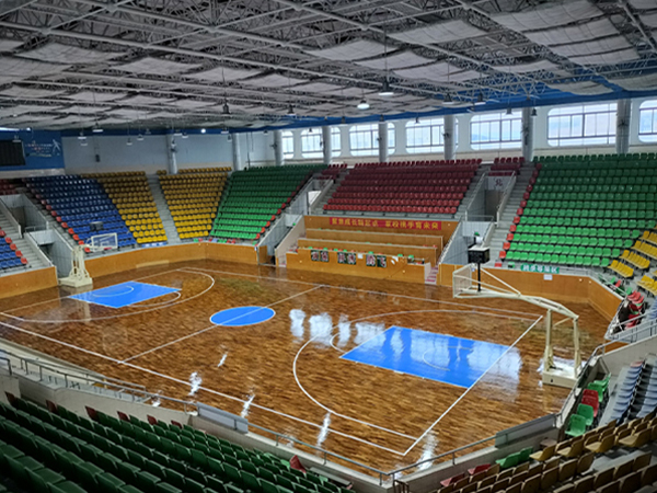 职业俱乐部篮球馆运动木地板翻新升级
