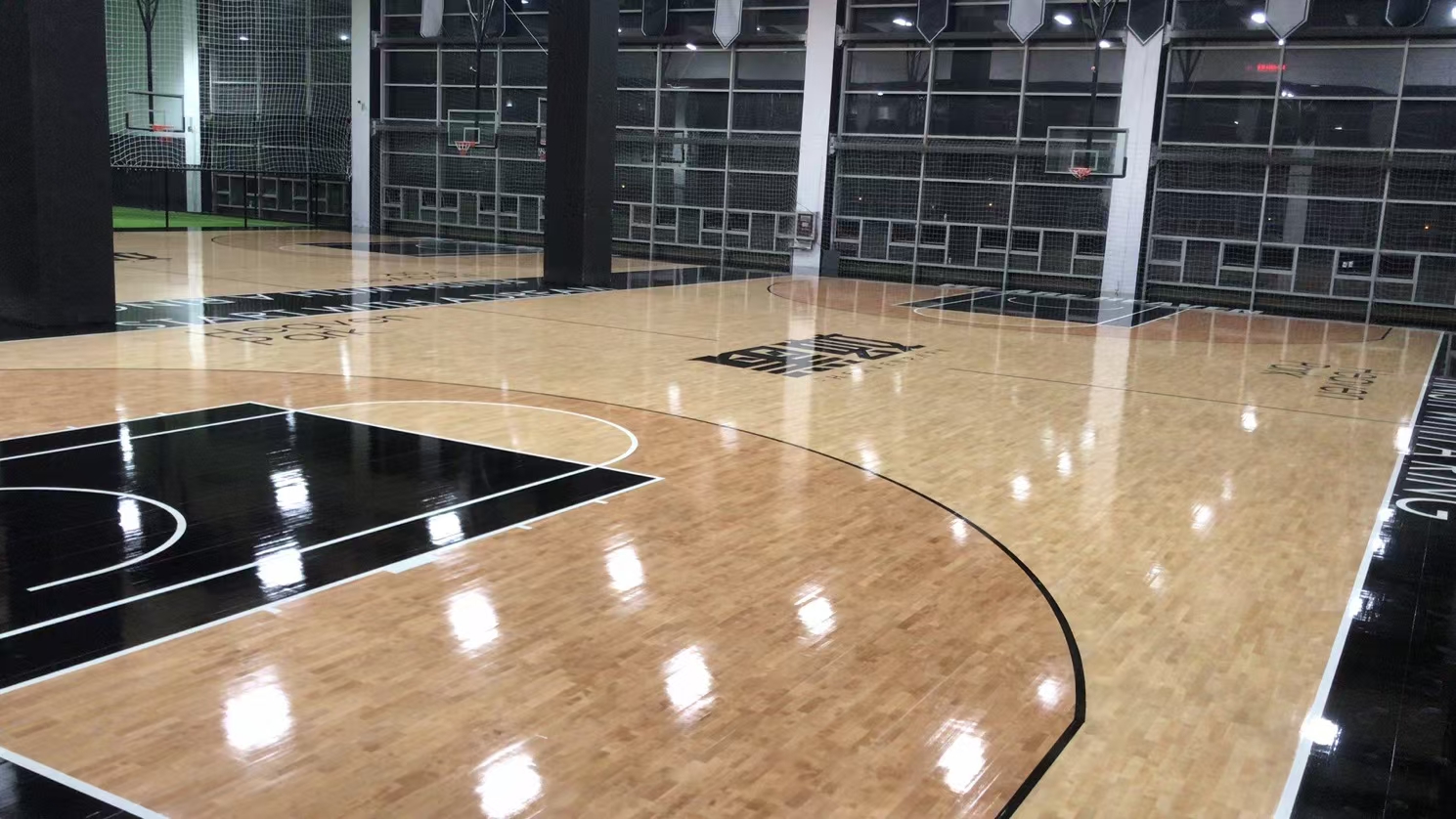 篮球馆木地板翻新