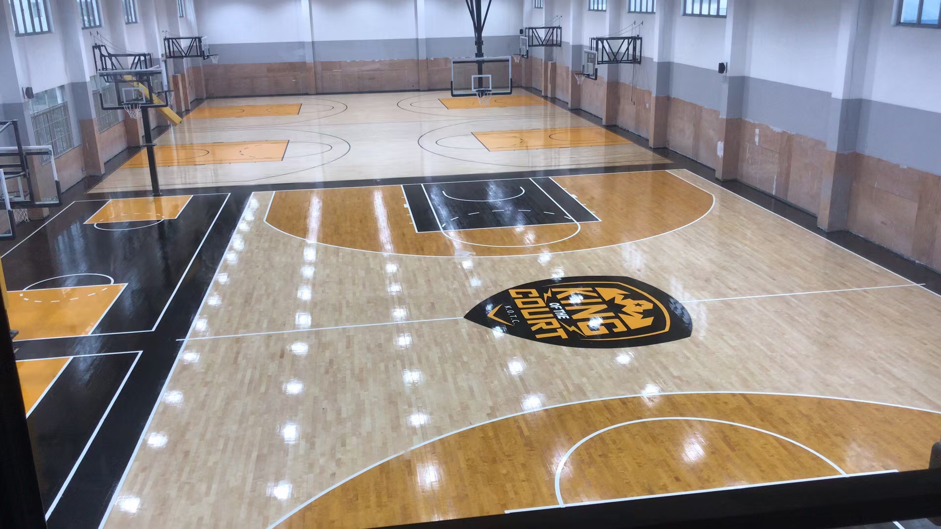 篮球馆木地板翻新