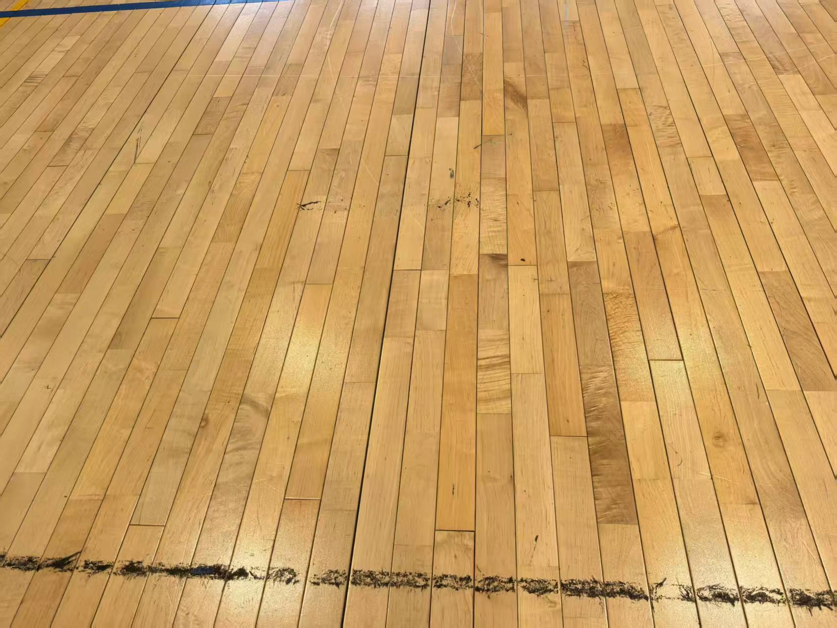 运动木地板翻新改色