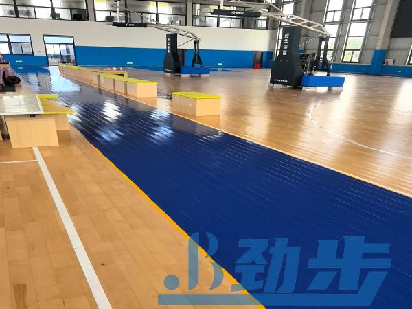 福建泉州建新轮胎篮球馆