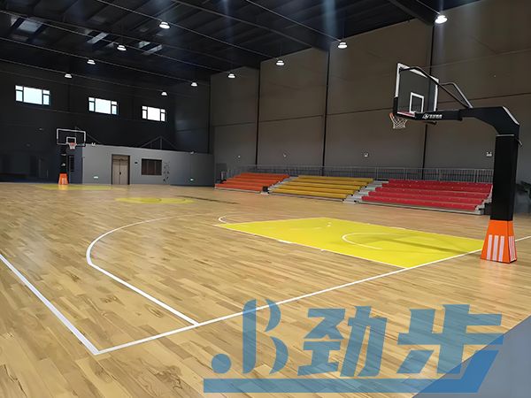 实木地板翻新维修，让旧地板重焕新生
