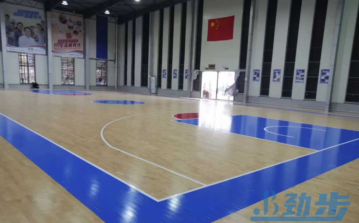 运动地板翻新多少钱