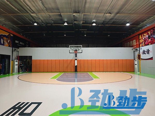 篮球馆木地板翻新