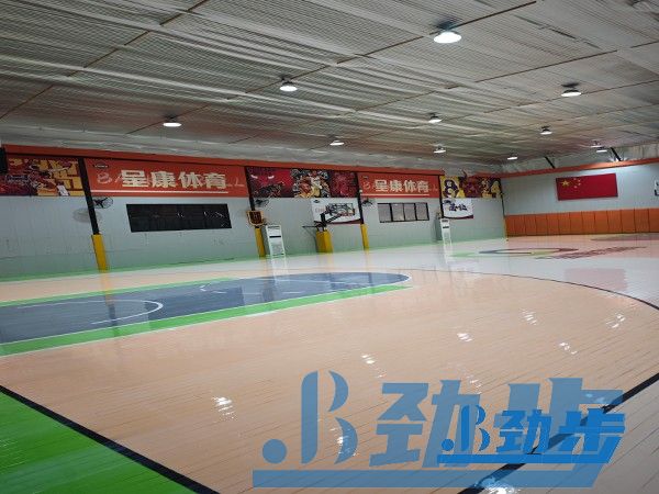 篮球馆木地板翻新
